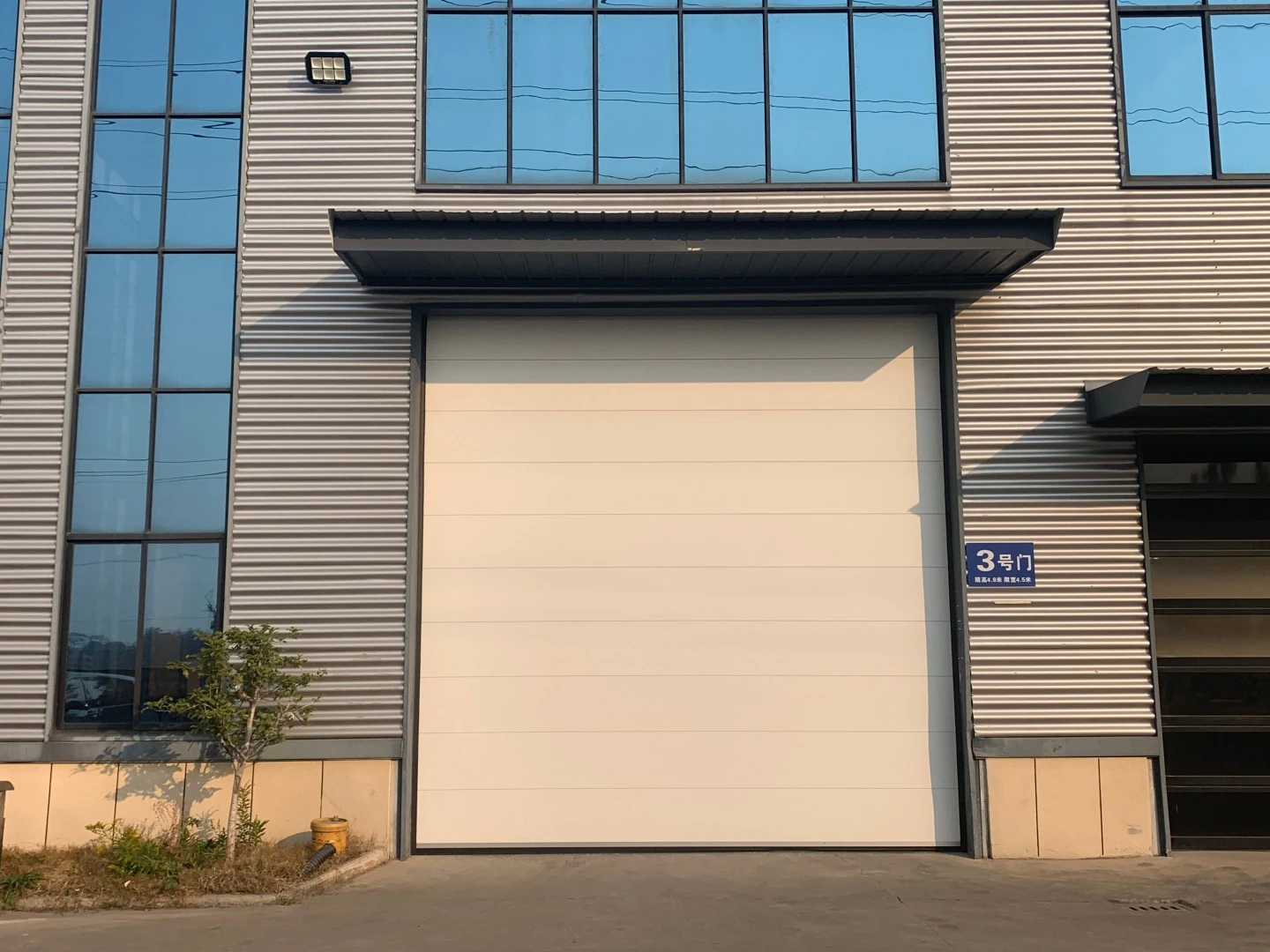 安必信工业门通辽服务站生产基地